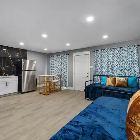 Heights 1Br Chic Apt With King Bed & Pool Apartment Houston Exterior photo
