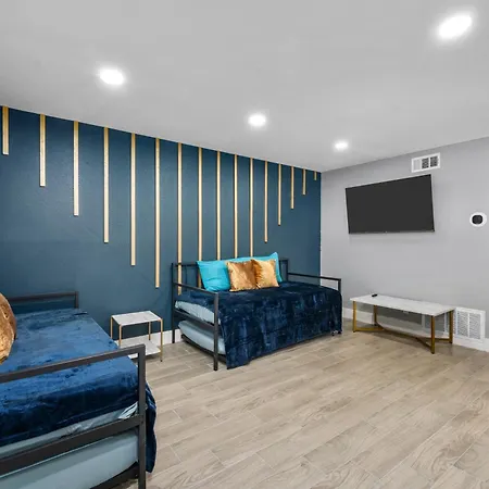 Heights 1Br Chic Apt With King Bed & Pool Apartment Houston Exterior photo